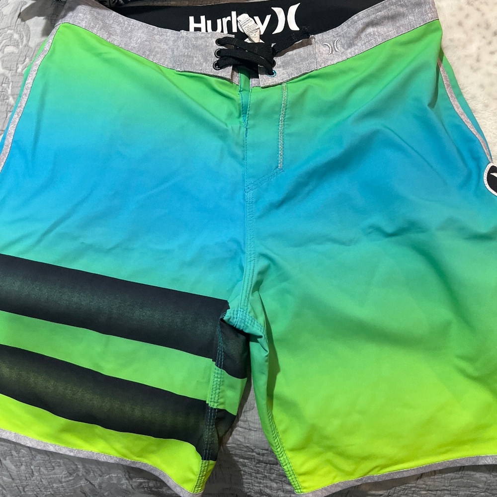 Hurley 33 board shorts